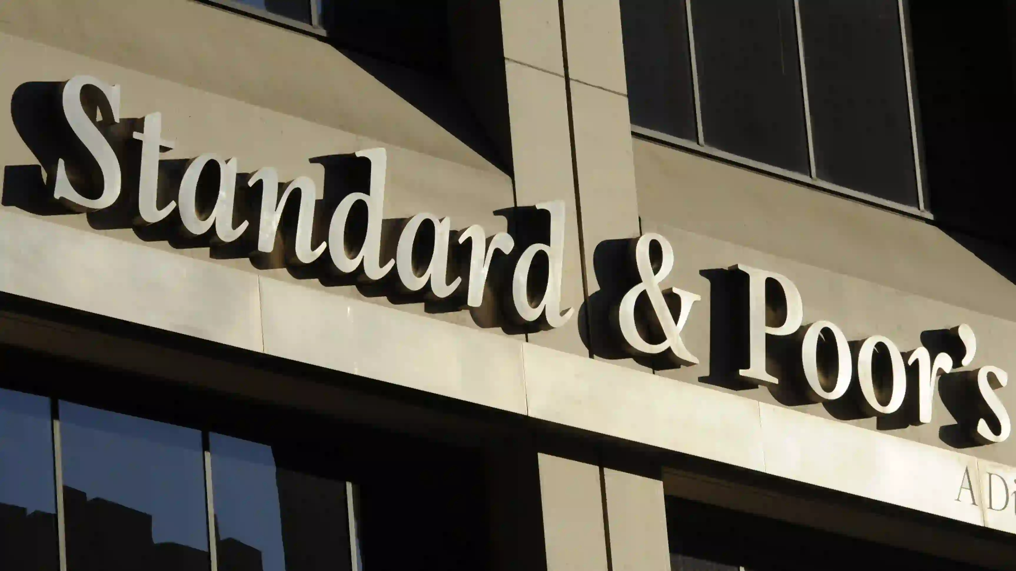 Alarm S&P Global Ratings yang Diredam Meski Ruang Fiskal Menyempit