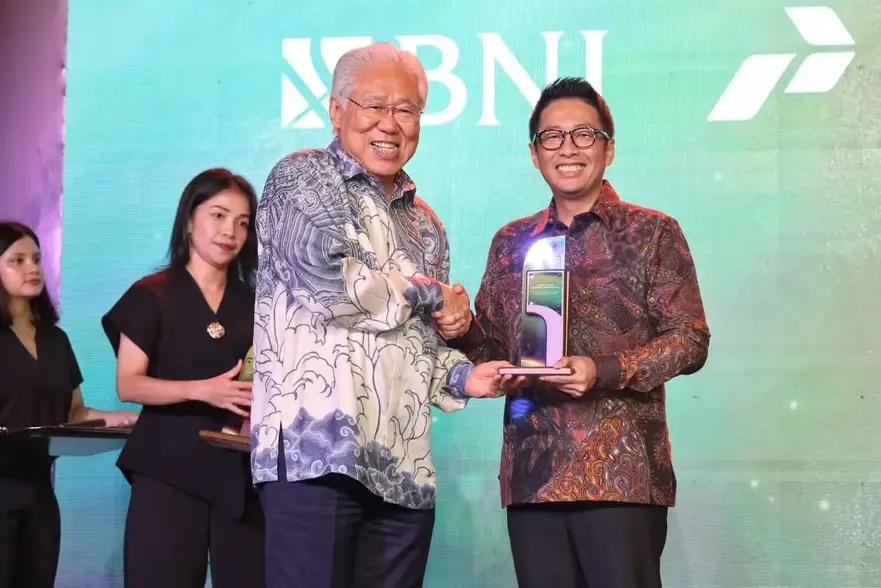 Jadi Penggerak Keuangan Berkelanjutan, BNI Raih Penghargaan Environment & Sustainability ESG 2025 