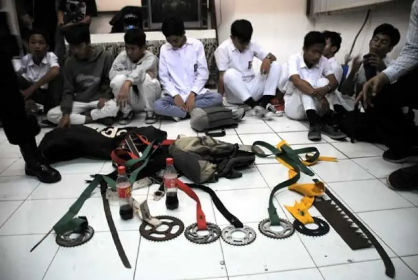 Rencana Mengirim Siswa Nakal ke Barak Militer Kebijakan Keliru dan Berbahaya