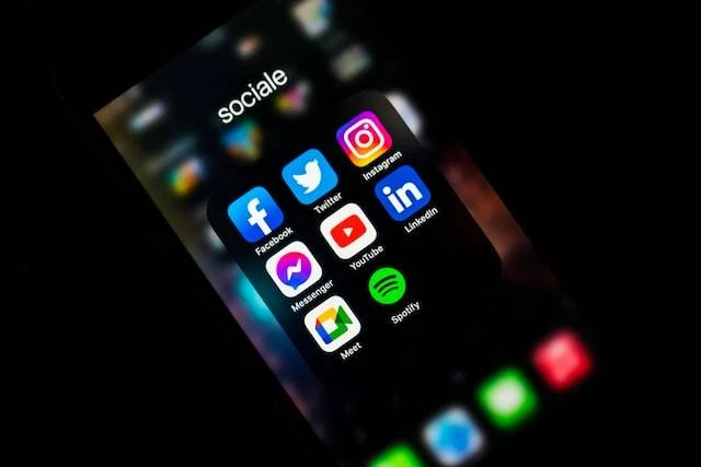 Konten Karhutla Diduga Terkena Shadow Ban, Komdigi Bantah Punya Andil di Baliknya