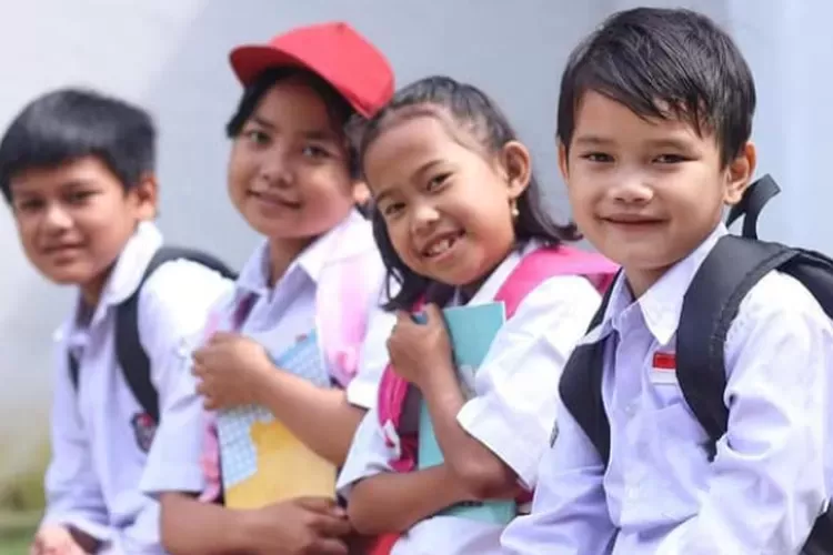 MK Perintahkan SD-SMP Negeri dan Swasta Gratis, Pemda Dituntut Kreatif Kelola Fiskal