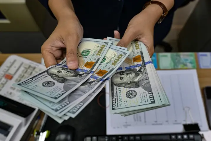 Ekonom Sebut Pernyataan Prabowo Salah Besar, Rupiah Anjlok akan Berdampak ke Desa