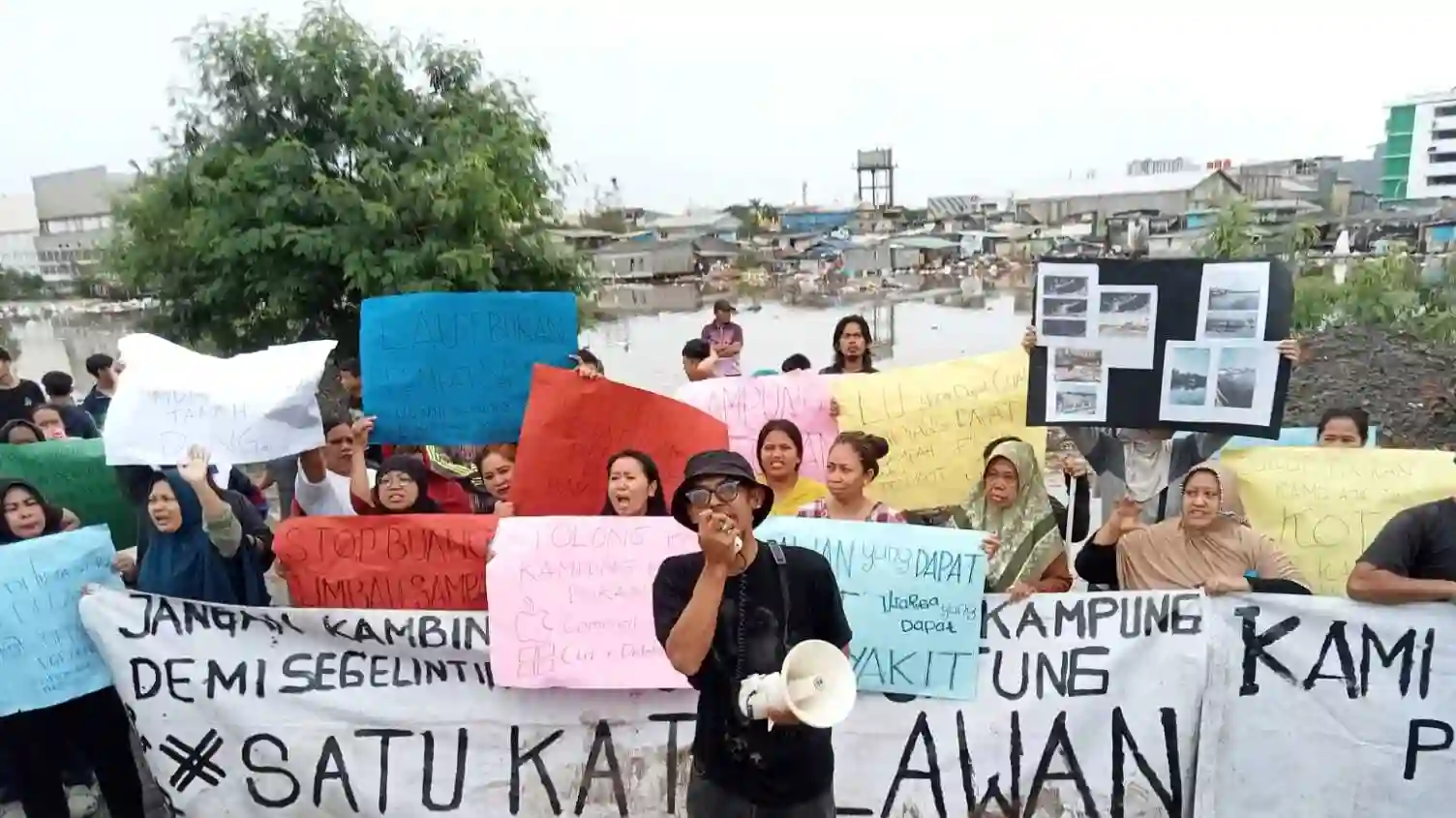 Misteri Tak Terpecahkan di Balik Viralnya Sampah Muara Baru