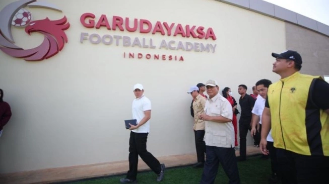 Sepak Bola Indonesia Makin Dekat dengan Kekuasaan, Klub Profesional Terafiliasi dengan Institusi Negara