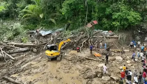 Prabowo Didesak Tetapkan Banjir Sumut Bencana Nasional, Warga Mulai Kelaparan hingga Menjarah