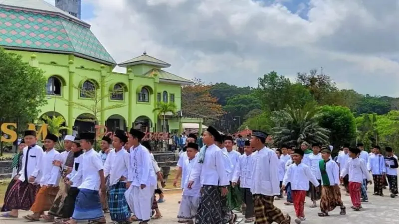 Di Balik Polemik Tayangan Trans7, Nilai Etika Pesantren Akan Masuk Kurikulum Nasional
