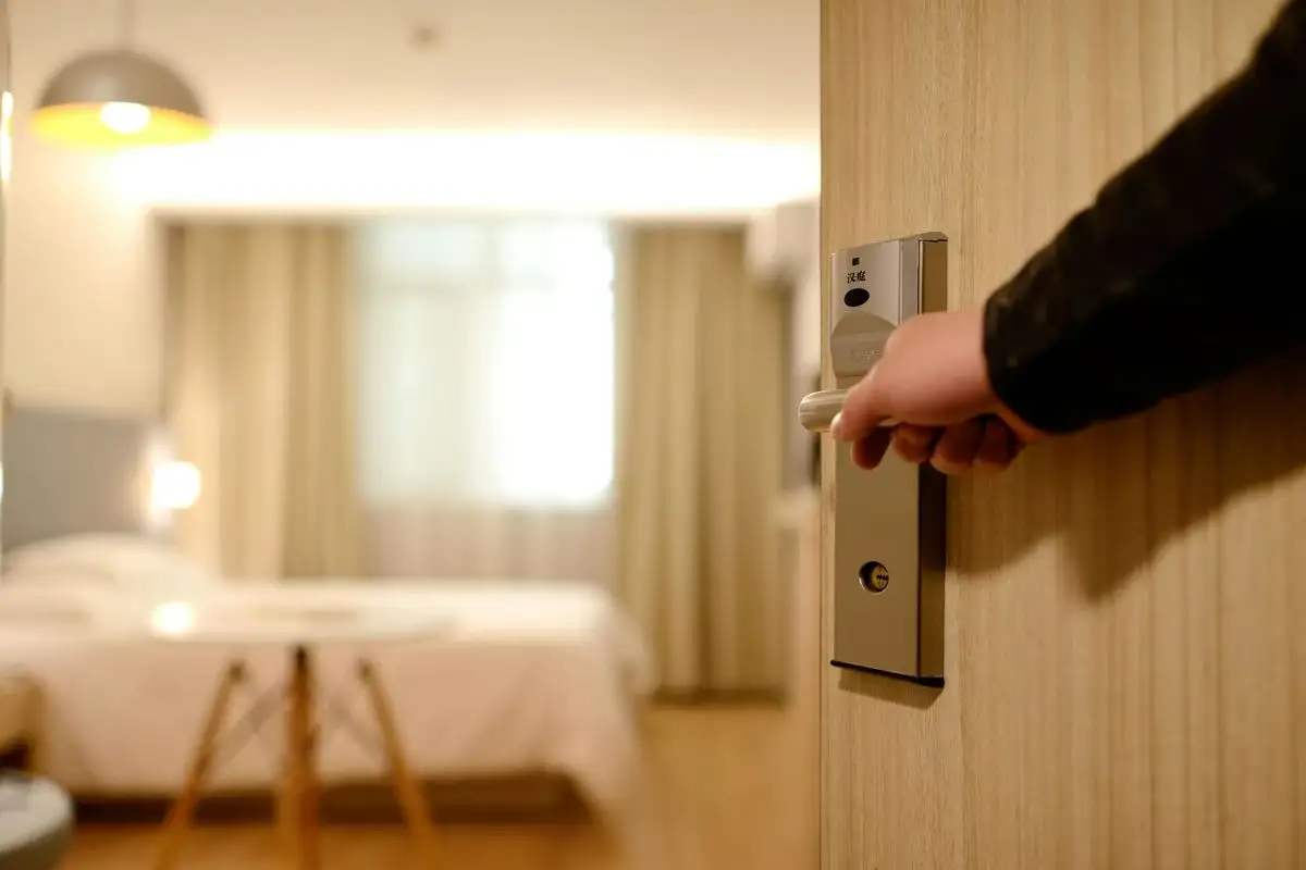 Viral Tamu Hotel Diusir karena Biaya Tambahan, Konsumen Bisa Gugat