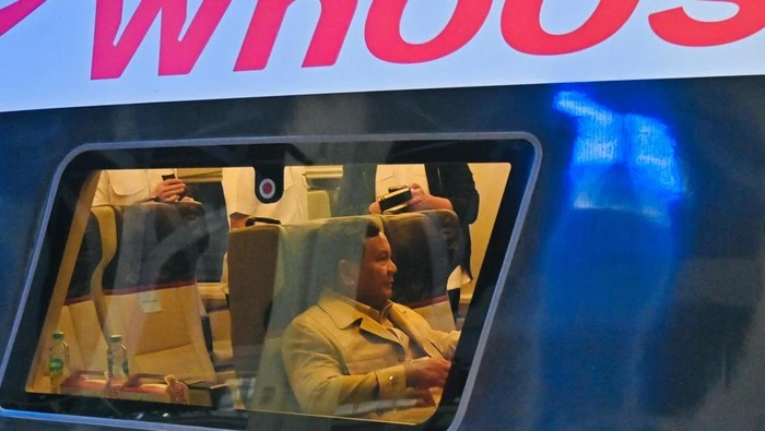 Prabowo Ambil Alih Tanggung Jawab Kereta Cepat, tapi Bayar Pakai APBN