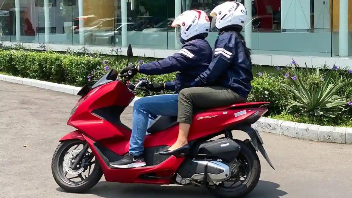 Dilema Sepeda Motor di Indonesia (1): Bertahan Hidup atau Mempertaruhkan Keselamatan?