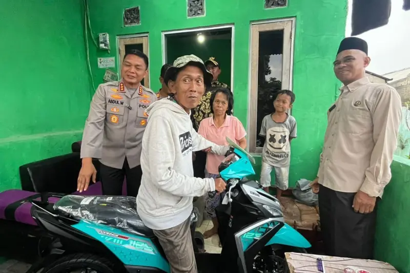 Terima Maaf dan Banjir Hadiah, Pedagang Es Gabus yang Dianiaya Aparat Tidak Tempuh Jalur Hukum