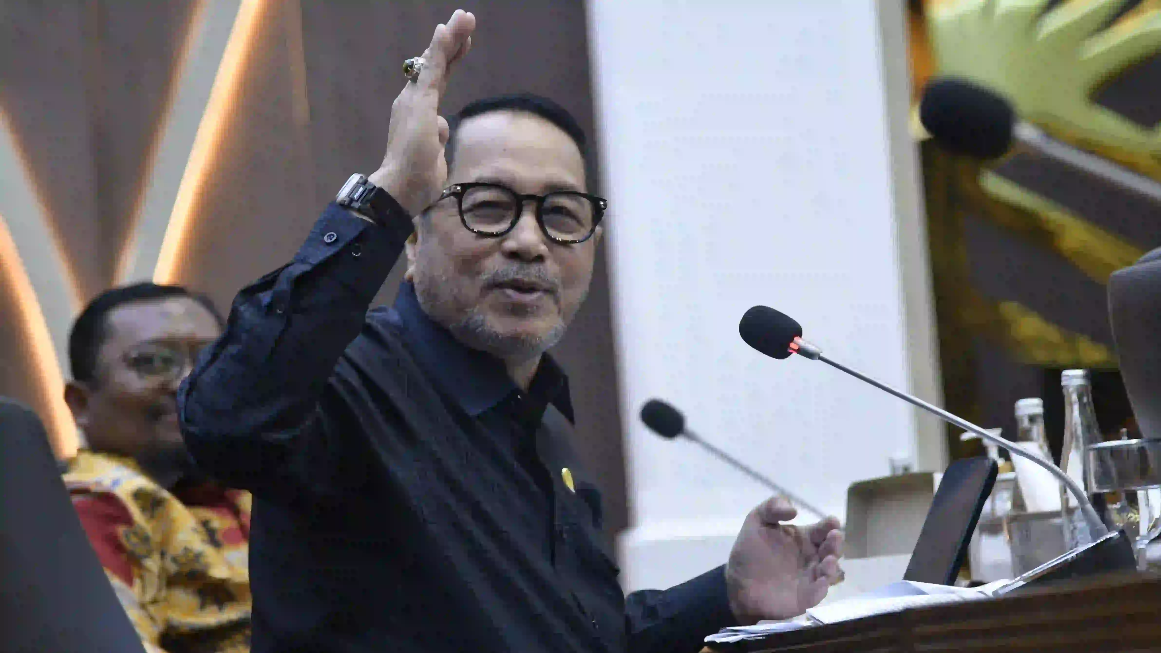 Sumber: https://www.dpr.go.id/ Firman Soebagyo