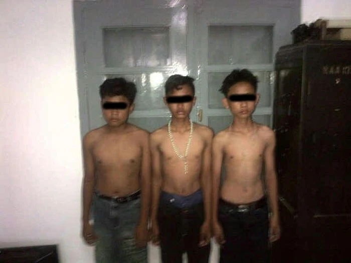 Pelaku pelempar batu