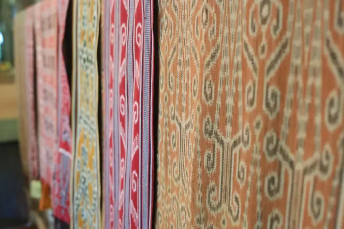 Tenun Ikat Sintang memenuhi 7 dari 10 nilai Objek Pemajuan Kebudayaan (Foto: Widhibek/Shutterstock) Tenun Ikat Sintang