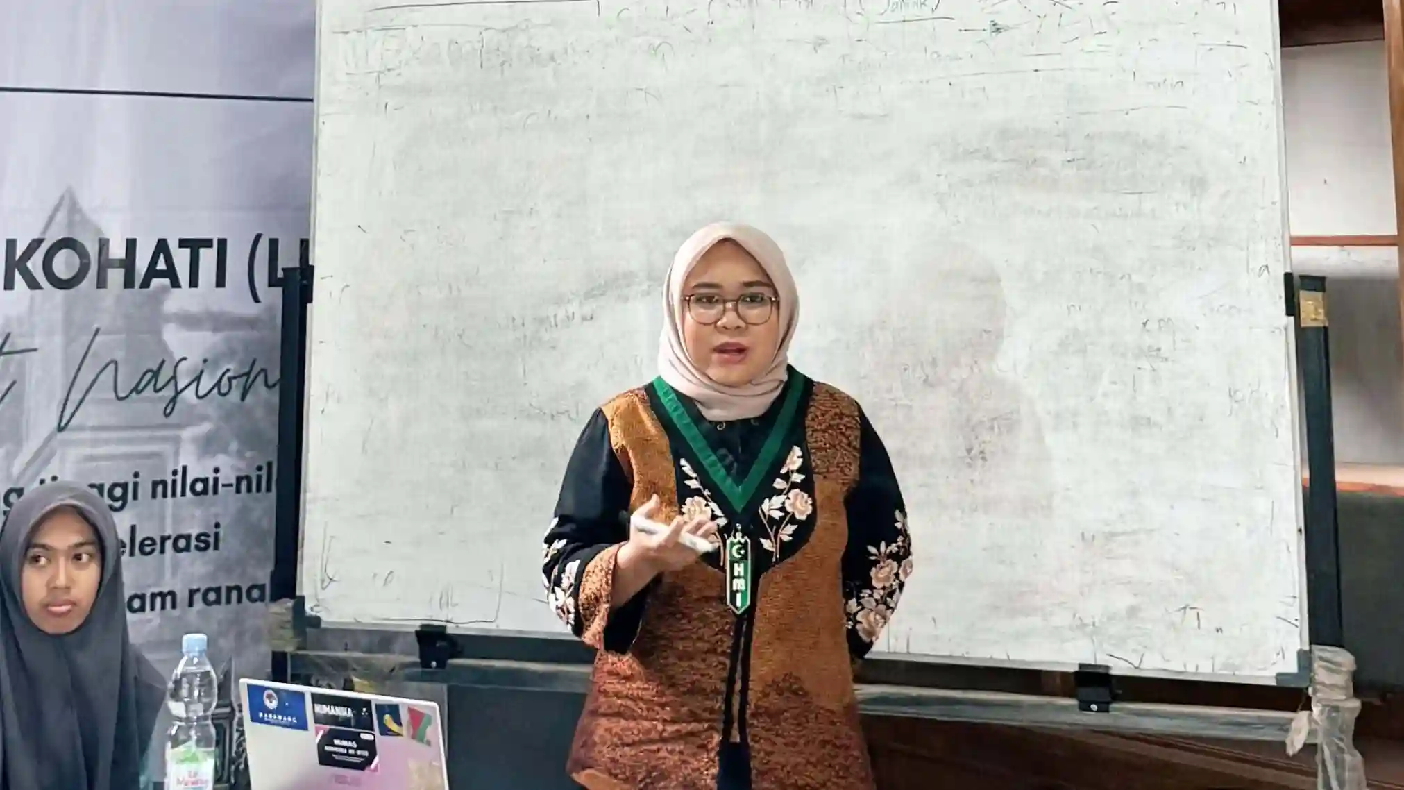 Sumber: https://www.facebook.com/ratu.n.yulianti Ratu Nisya Yulianti