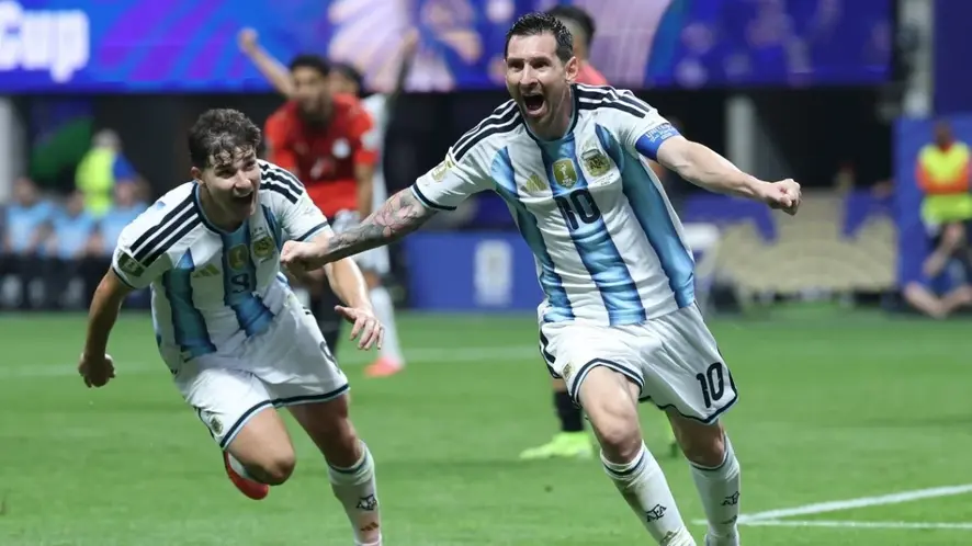 Kapten Argentina, Lionel Messi merayakan gol ke gawang Mesir di Piala Dunia 2026. (Foto: AFP) Lionel Messi