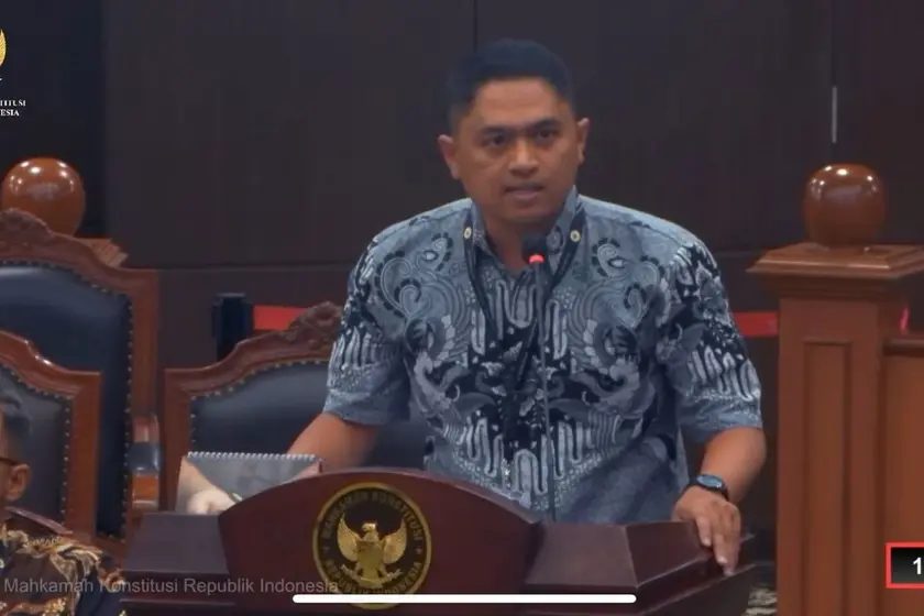 Imam Ahmad, dosen Aparatur Sipil Negara (ASN) di Kota Bandung, saat memberi kesaksian di Mahkamah Konstitusi (MK), Senin (6/7/2026).(Foto : Tangkapan layar YouTube Mahkamah Konstitusi (MK) Imam Ahmad - Dosen