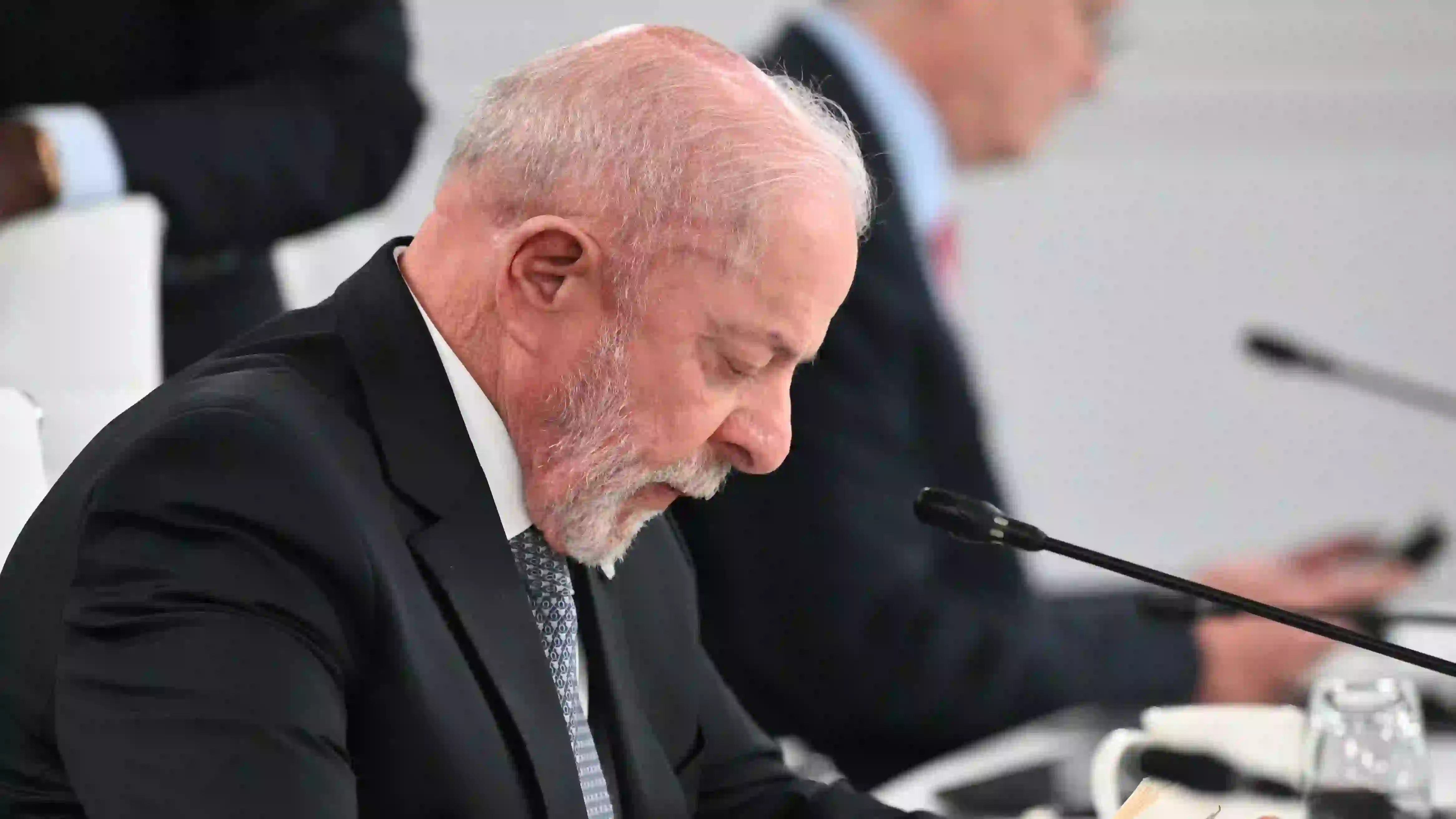 Presiden Brasil Luiz Inacio Lula da Silva menghadiri sesi pada Konferensi Tingkat Tinggi (KTT) G7, di Evian-les-Bains, Prancis, Rabu, 17 Juni 2026. (Mandel Ngan/Pool Photo via AP) Brasil