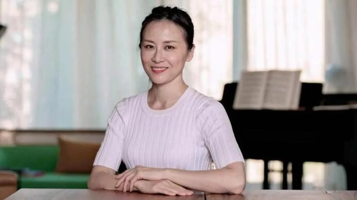 Sumber: https://www.keyujin.co/ Keyu Jin