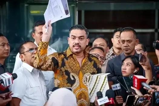 Menteri UMKM Maman Abdurrahman ketika mendatangi Komisi Pemberantasan Korupsi, Jakarta, Jumat (04/07/2025). Maman Abdurrahman