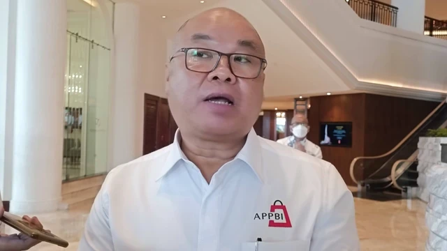 Alphonzus Widjaja 