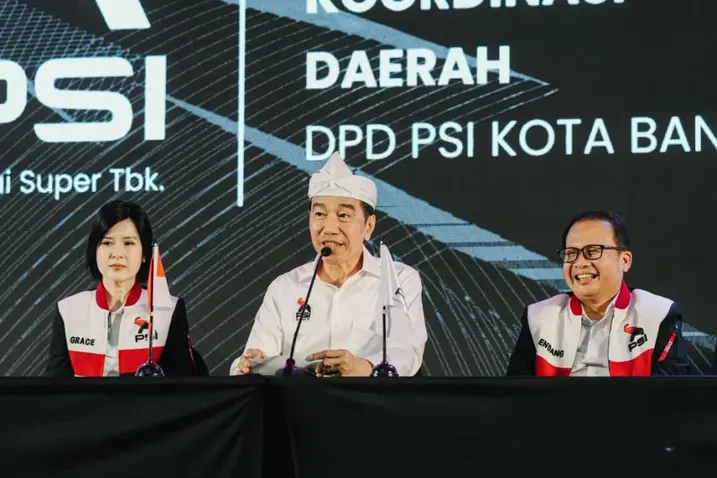 Jokowi hadir dalam Rapat Koordinasi DPD PSI Kota Bandung, Sabtu (26/9) jokowi - psi