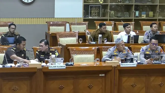 Kapolres Sleman Kombes Edy Setyanto meminta maaf soal penanganan kasus yang menjerat Hogi Minaya. Kapolres Sleman