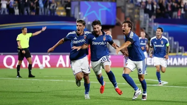 Martin Baturina mencetak gol dalam debut sensasional Como di Liga Champions. (Foto: UEFA via Getty Images/Alex Pantling - UEFA)
Como