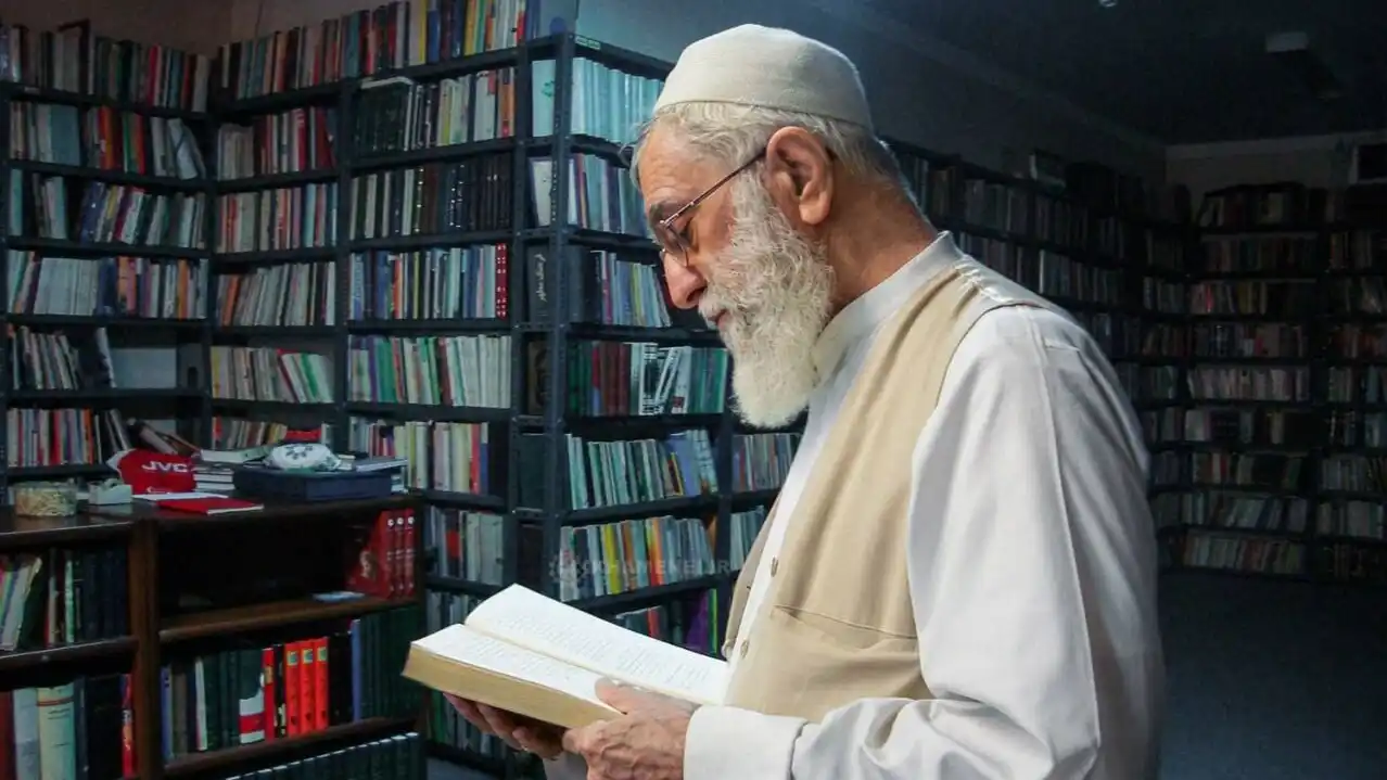 Ali Khamenei, Peletak Modernisasi Iran yang Menjadi Bara Perlawanan