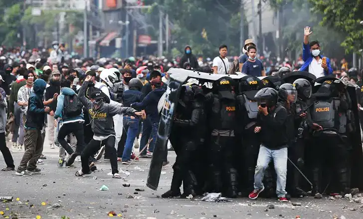 Demo Agustus