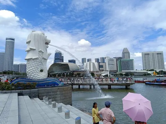 Ikon Singapura patung Merlion yang berada di kawasan Marina Bay Sands Singapura