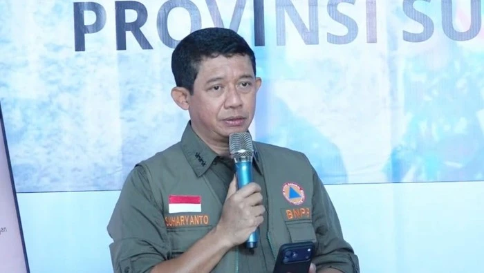 Kepala BNPB Letjen TNI Suharyanto saat konferensi pers. (Foto: dok. BNPB)
Kepala BNPB