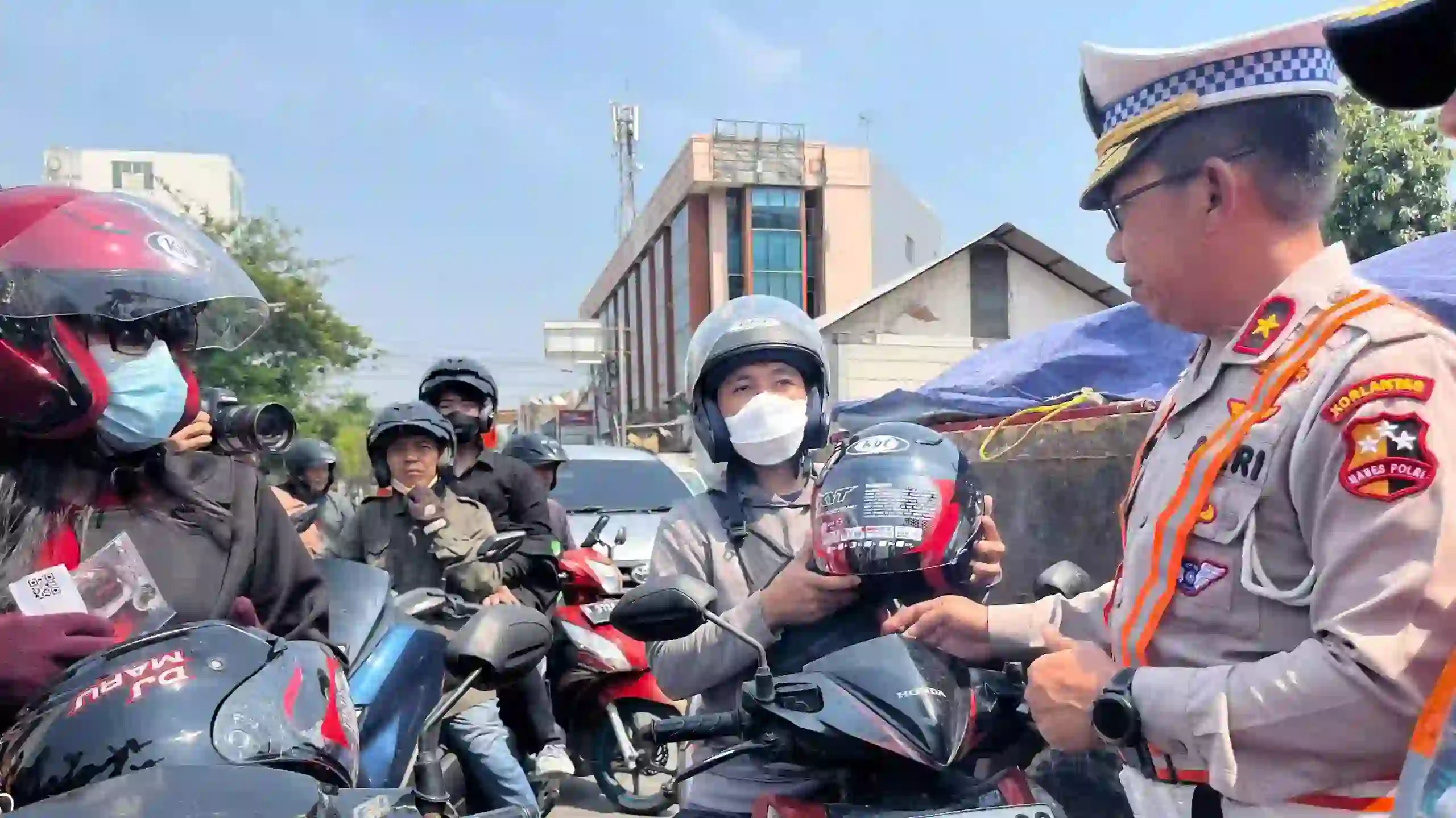 Sumber: https://korlantas.polri.go.id/ sepeda motor