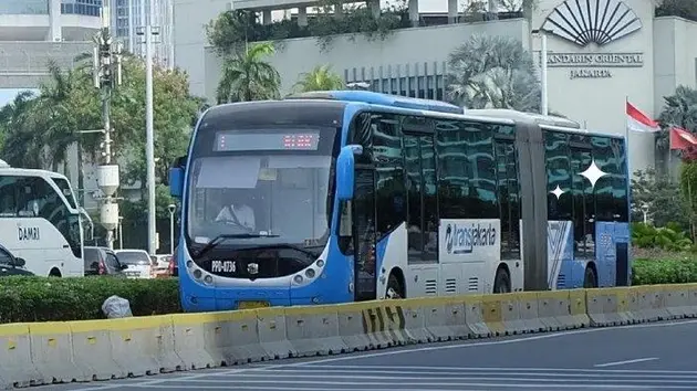 transjakarta - pik 2